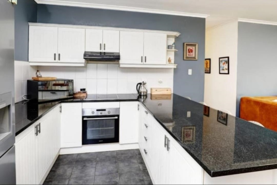 3 Bedroom Property for Sale in Wellway Park East Western Cape